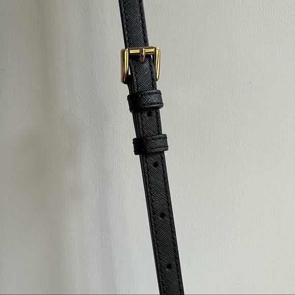 Michael Kors Black Saffiano Bag - Picture 6 of 10